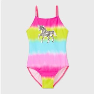 Girls swimsuit